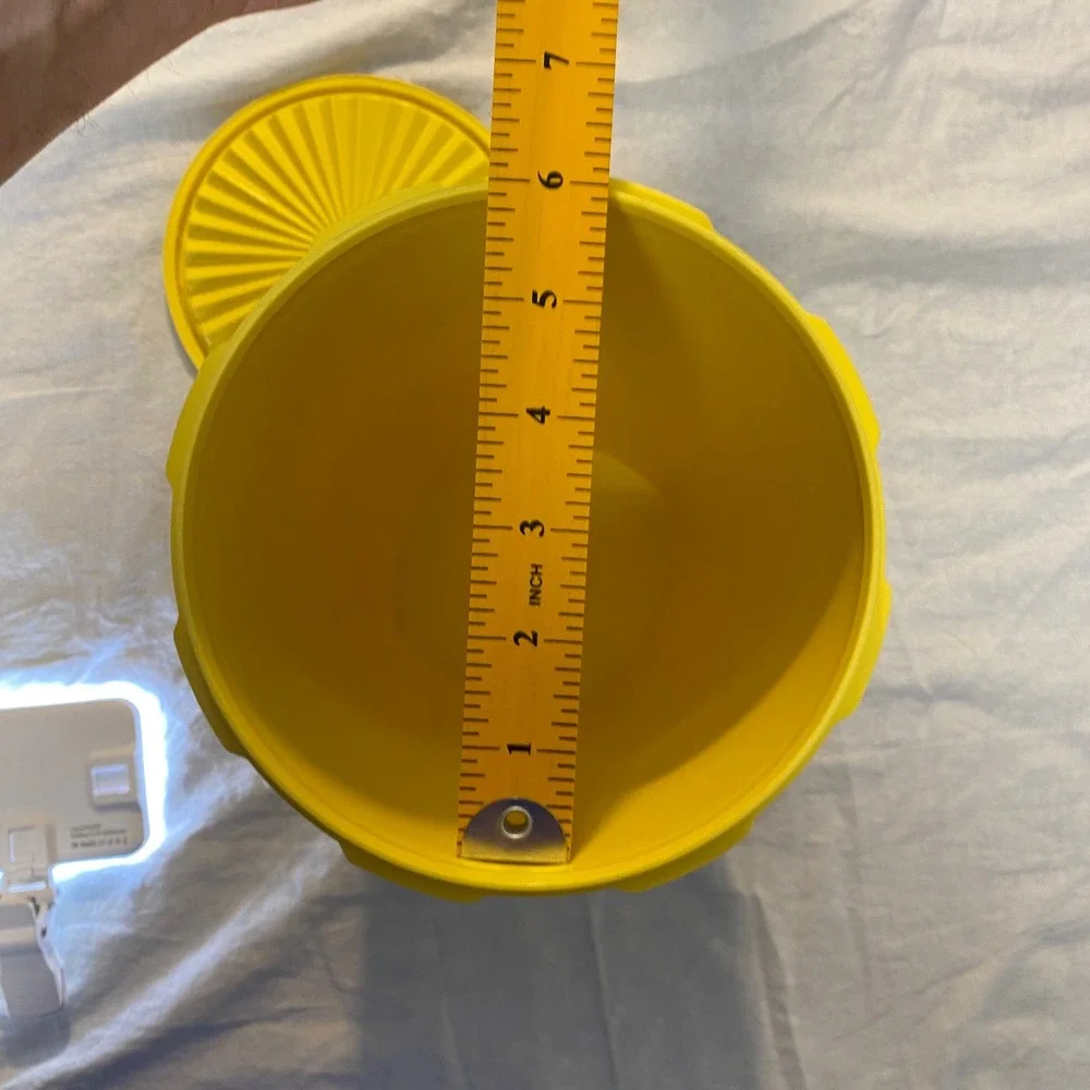 Vintage Tupperware Yellow Canister Sunburst Lid 1222-5‎ 808-14 Kitchen Storage